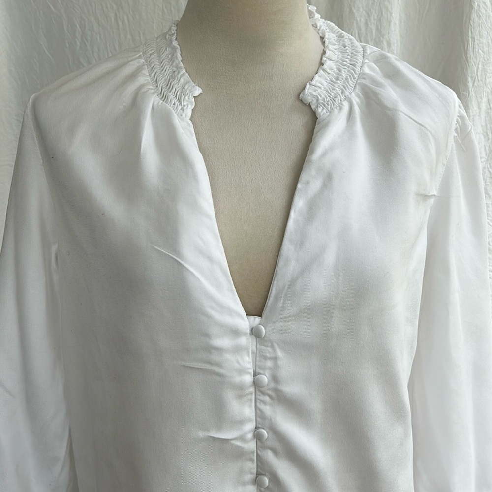 White House/Black Market: White, Tie Blouse: Size Small - Picture 3 of 9
